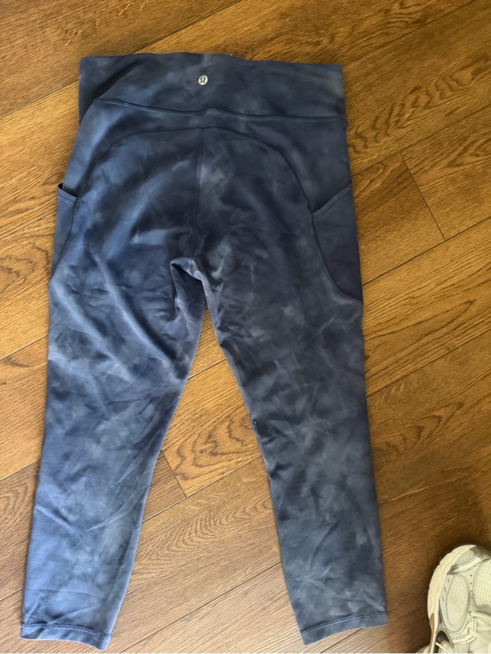 Lululemon diamond dye align with pockets sz 10 23” - Picture 4 of 4